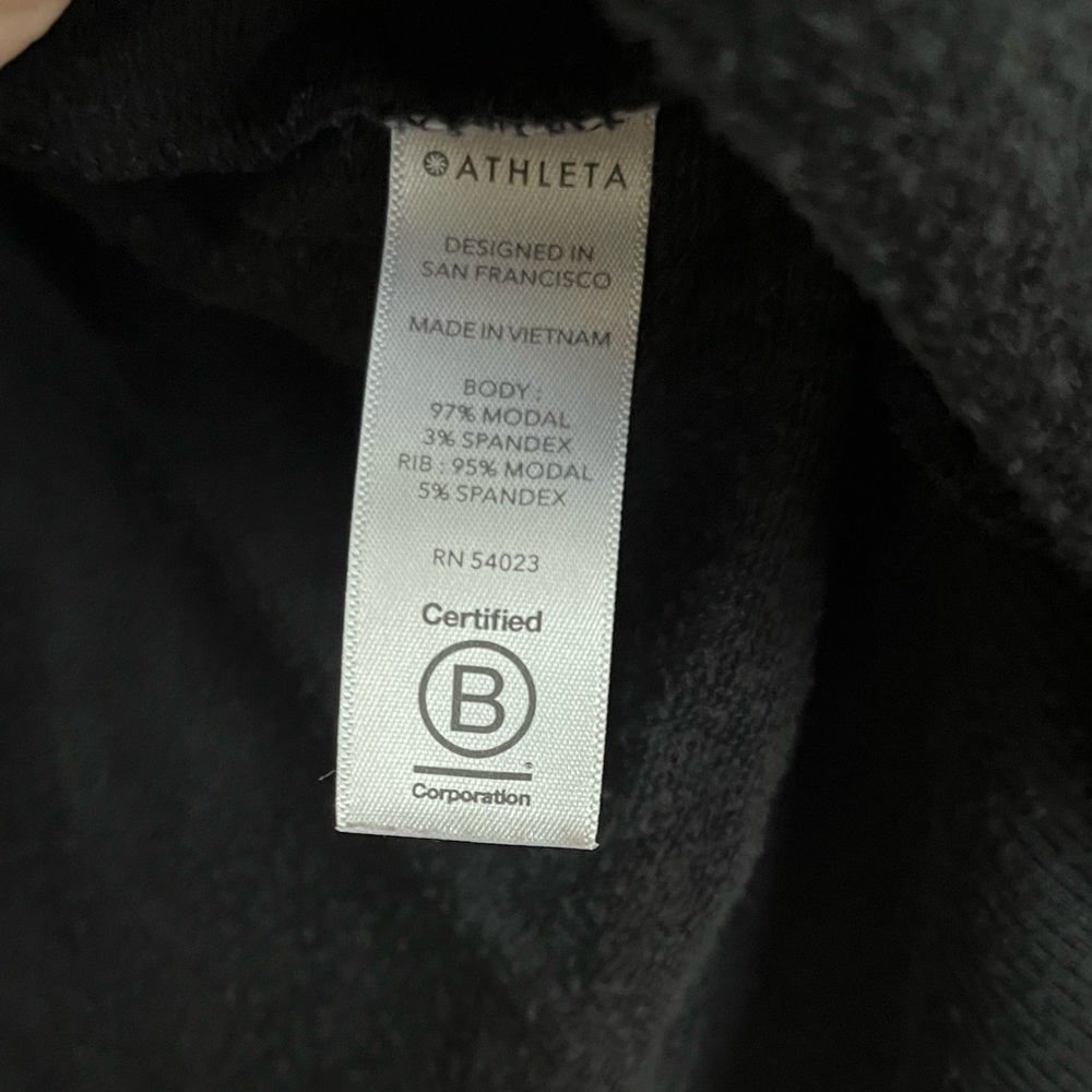 Athleta Pranayama wrap size small - Picture 6 of 6